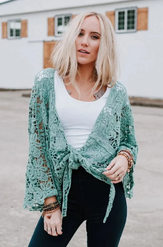 crochet-petal-kimono-wrap-mint