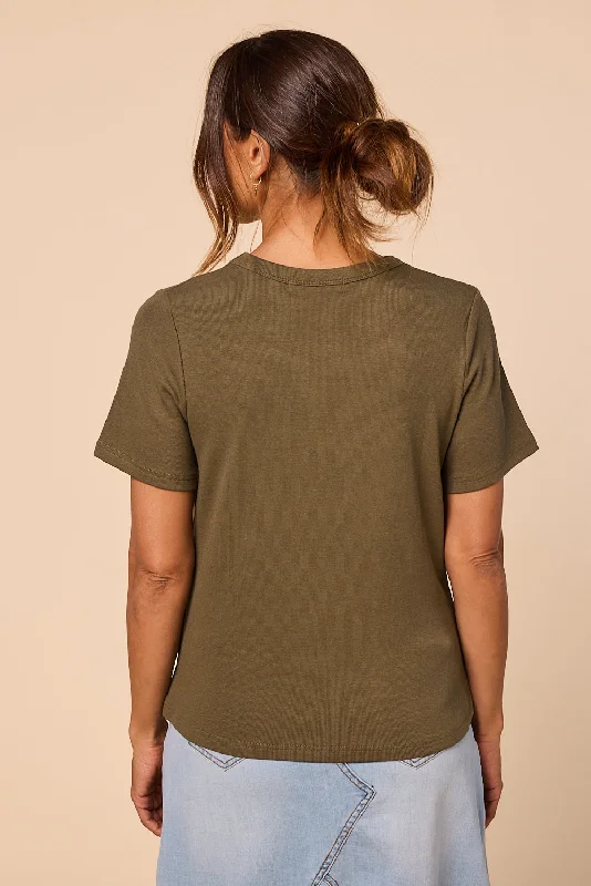 adrift-ribbed-tee-in-khaki