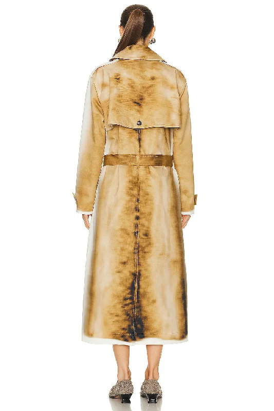 blurred-print-trench-coat