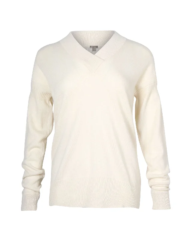 Burberry V-Neck Sweater in Cream Cashmere