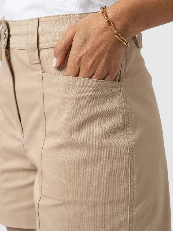 cargo-short-beige