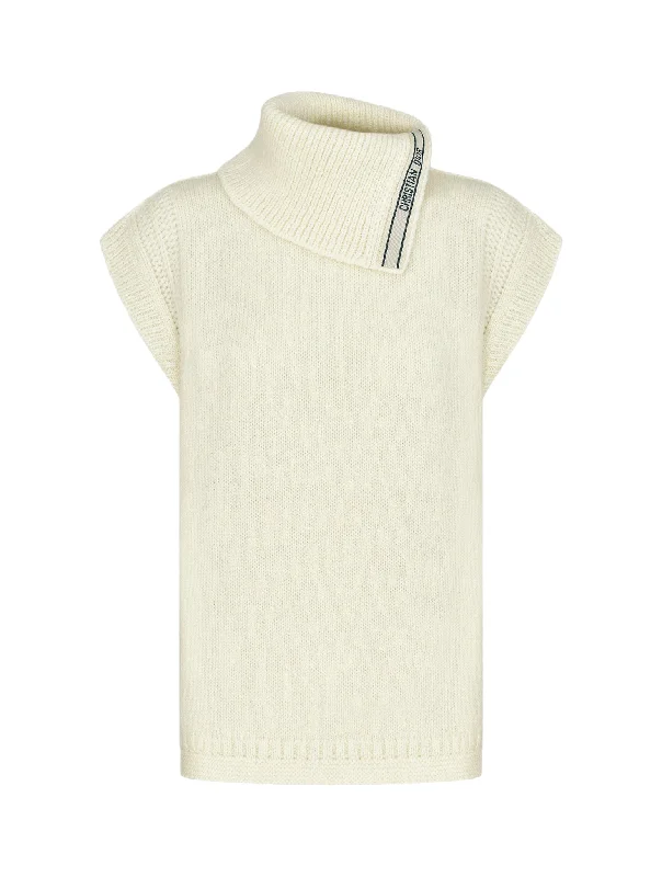 Sleeveless sweater with stand collar