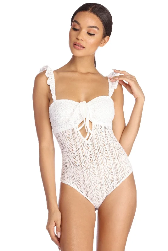 darling-ruffle-crochet-bodysuit-060030106001