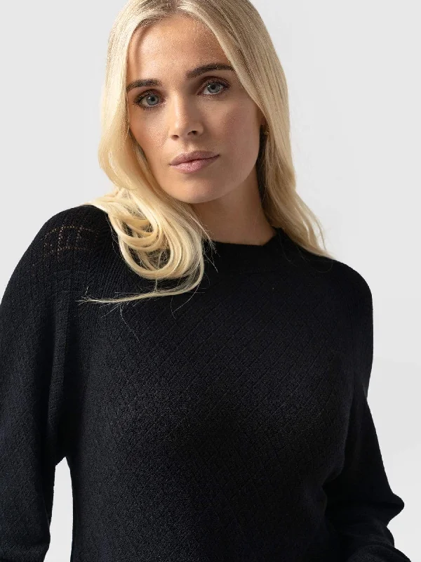 diamond-knit-sweater-black