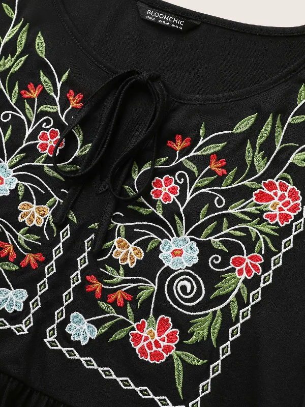 floral-embroidered-tie-knot-gathered-t-shirt