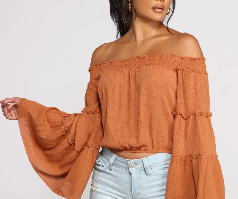 flowy-feels-off-the-shoulder-crop-top-060030836500