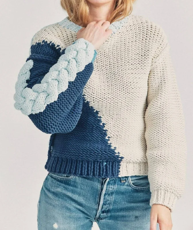 Isaiah Pullover Sweater In Azul Ocean