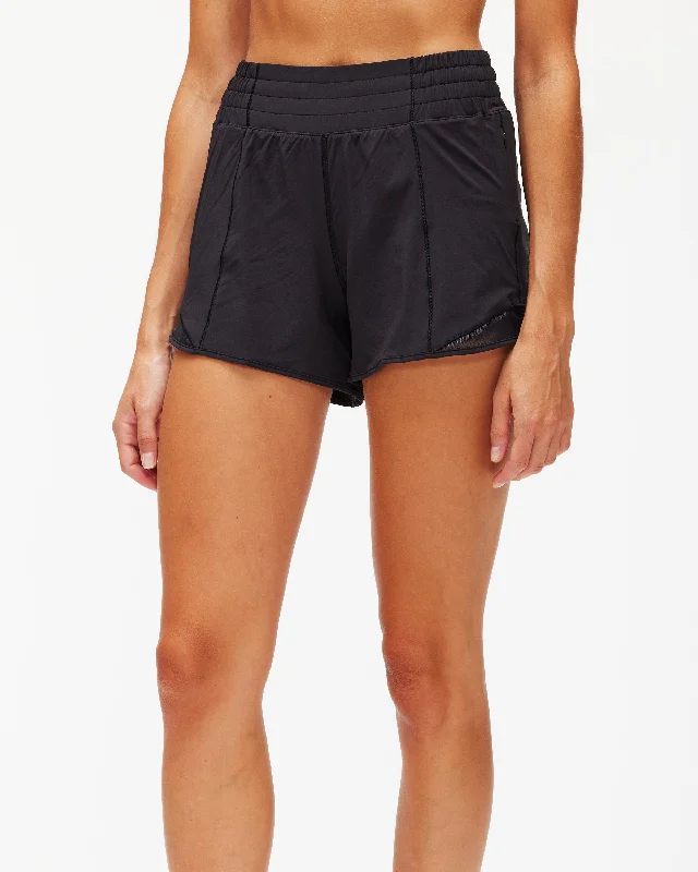 Lululemon Hotty Hot High Rise Short 4"" - Lined