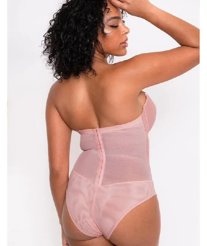 scantilly-classique-plunge-padded-strapless-bodysuit-powdery-pink