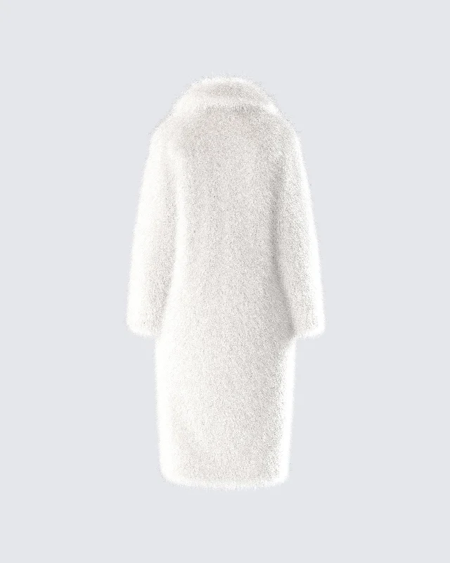 trista-ivory-faux-fur-coat